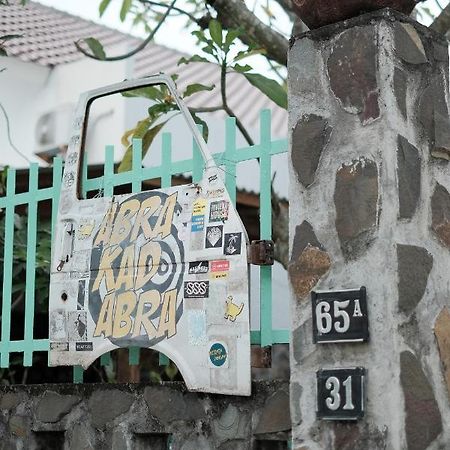 Abrakadabra 747 Lejlighed Yogyakarta Eksteriør billede