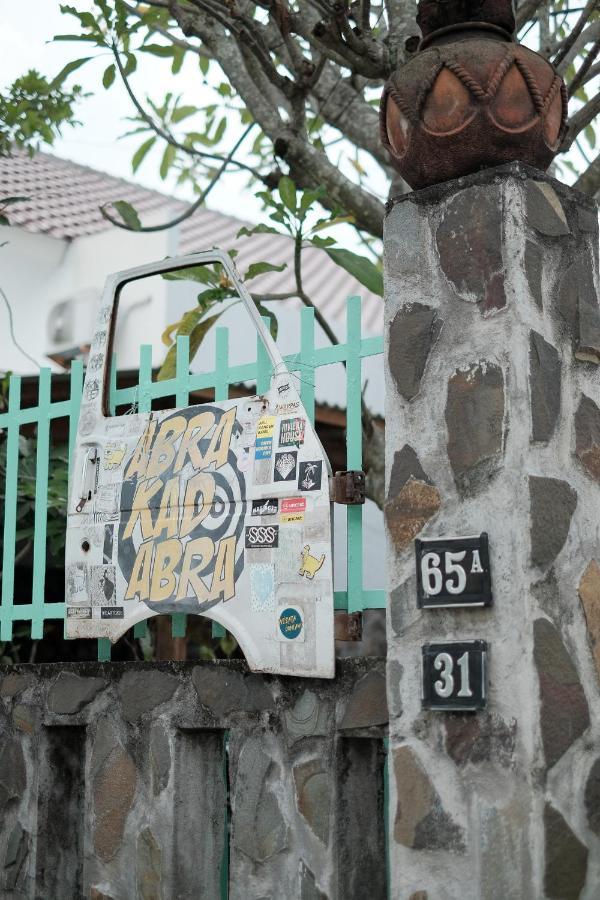 Abrakadabra 747 Lejlighed Yogyakarta Eksteriør billede