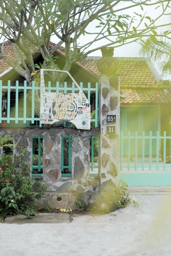 Abrakadabra 747 Lejlighed Yogyakarta Eksteriør billede