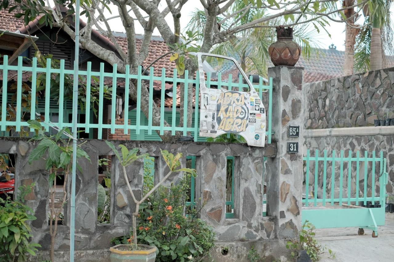 Abrakadabra 747 Lejlighed Yogyakarta Eksteriør billede